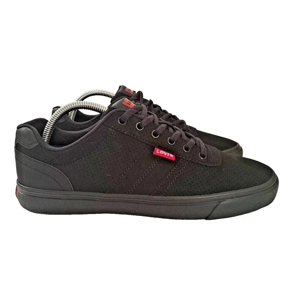 Levi's Sneakers Men's‎ Size 9 Black Lace Up Casual Athletic Logo Pre-owned